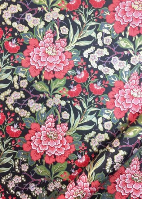 Tapisserie floral verte et corail fond noir réhaussé or (50x70)