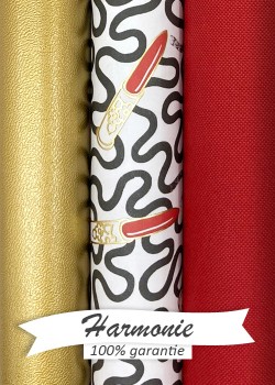 HARMONIE TRIO Les rouges à lèvres fond noir et blanc