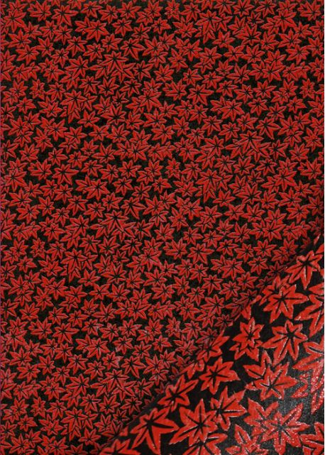 Feuilles laquées rouges fond noir (48x65)