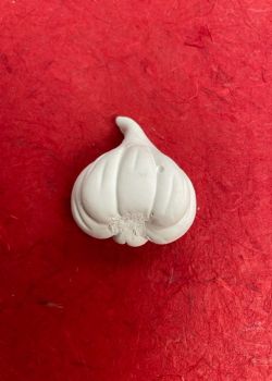 Décoration platre "l'ail" 3x3.5 cm